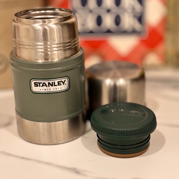 Stanley Classic Stainless Steel Thermos Vacuum Food Jar 17oz Camping Cold Hot - Picture 3 of 9